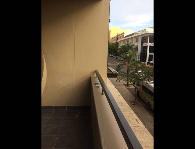 2 BEDROOM APARTMENT FOR SALE IN UMHLANGA RIDGE